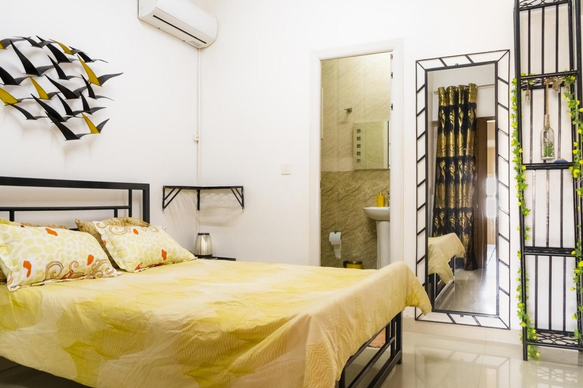 Chambres Meublees Avenue Cheikh Anta Diop ดาการ์ ภายนอก รูปภาพ